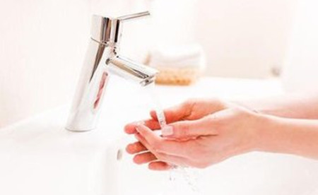 温水洗手.jpg 温水洗手.jpg
